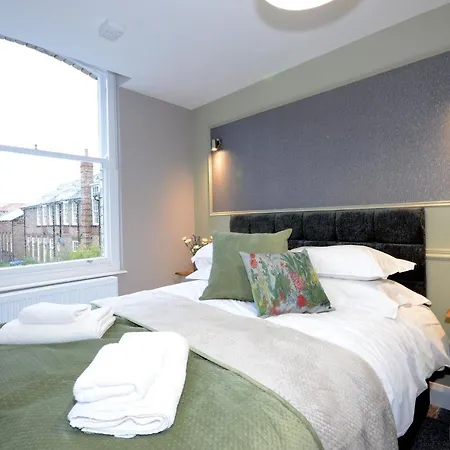 Apartment Priory Street Apartment 3 *