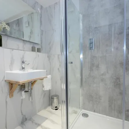 Priory Street Apartment 3