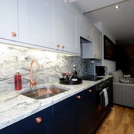 Apartment Priory Street Apartment 3